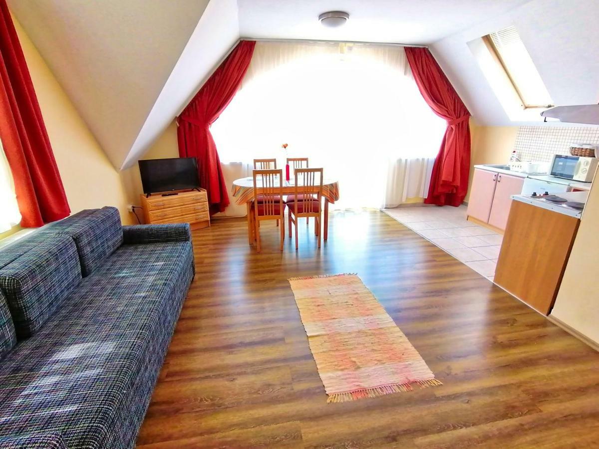 Villa Aida Apartman Hajduszoboszlo Exterior photo